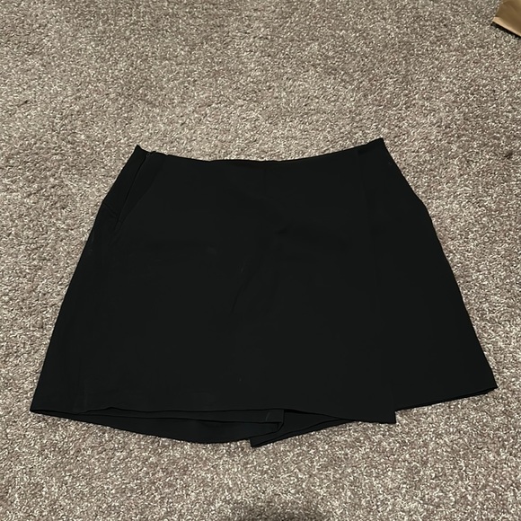 lululemon athletica Dresses & Skirts - Lululemon skort